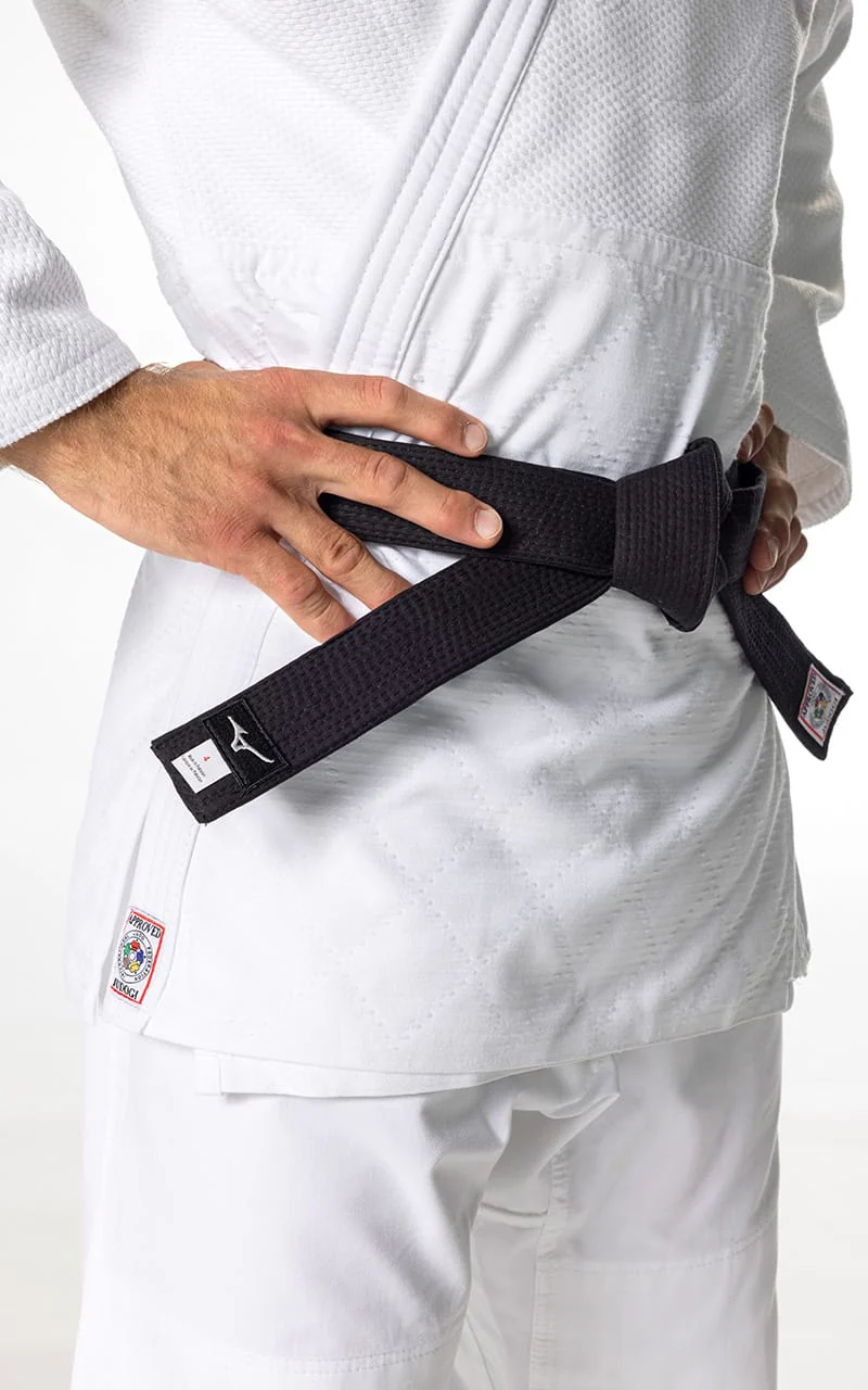 Judogi Mizuno Yusho III IJF Approved - Uniforme Gara 750g - Image 4
