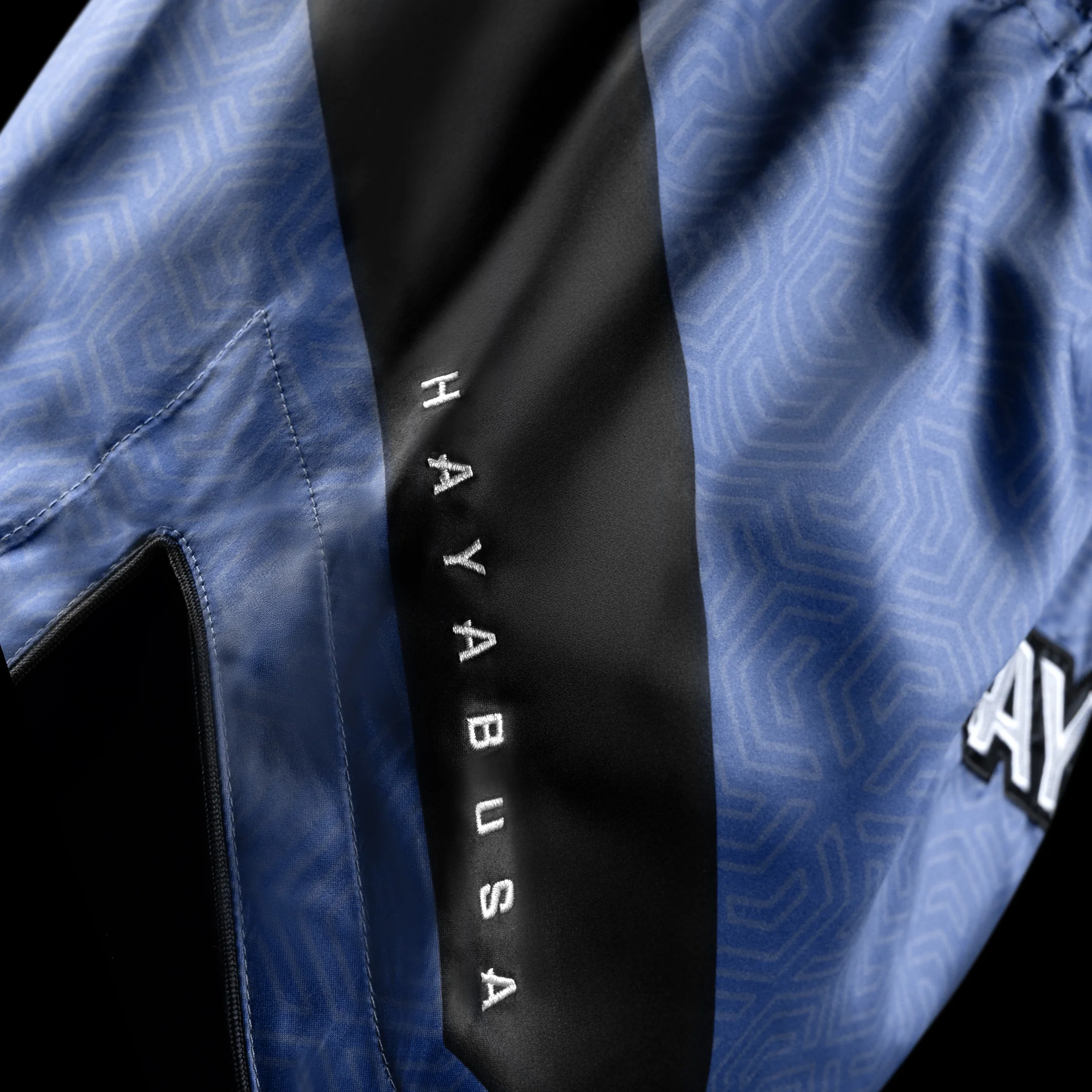Pantaloncini Muay Thai Hayabusa Core – Libertà di Movimento ed Esplosività - Image 9