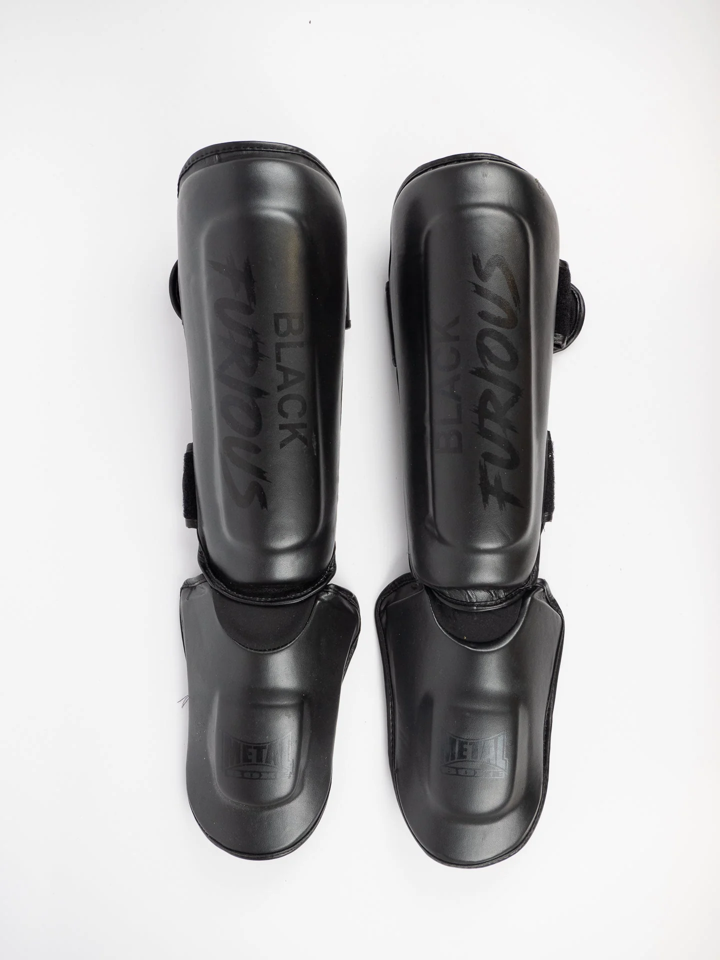 Paratibia Metal Boxe Furious Black – Leggerezza e Protezione